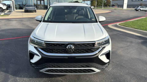 2024 Volkswagen Taos SE 4Motion