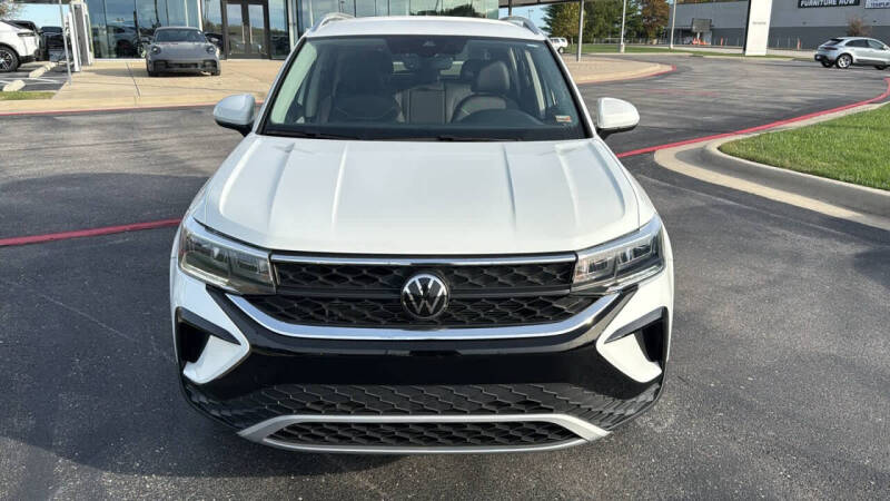2024 Volkswagen Taos SE 4Motion