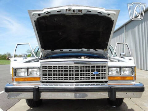 1985 Ford LTD Crown Victoria