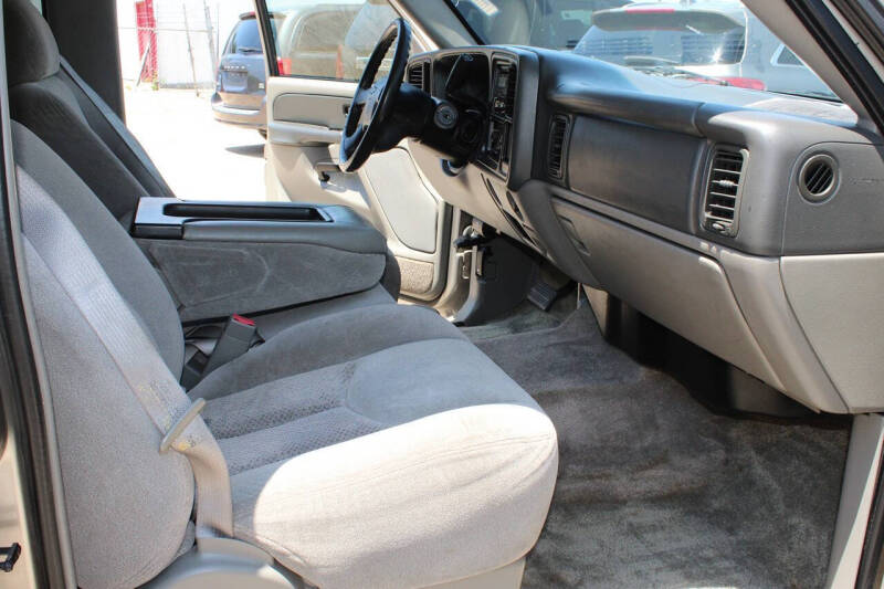 2003 Chevrolet Tahoe LS