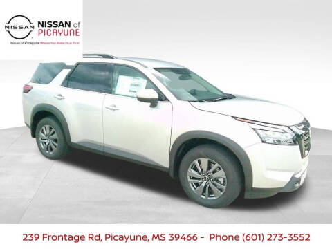 2025 Nissan Pathfinder SV