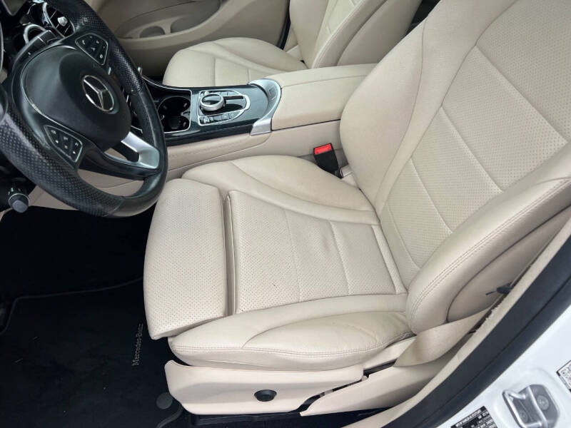 2015 Mercedes-Benz C-Class C 300 4MATIC