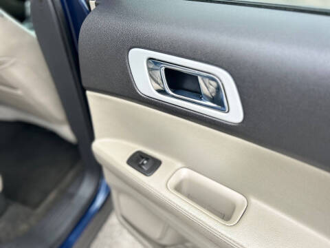 2012 Ford Explorer XLT