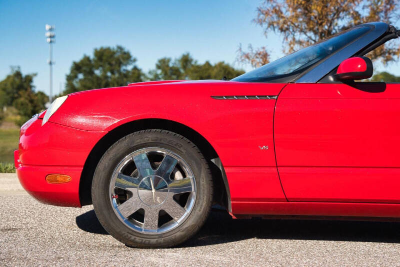 2003 Ford Thunderbird