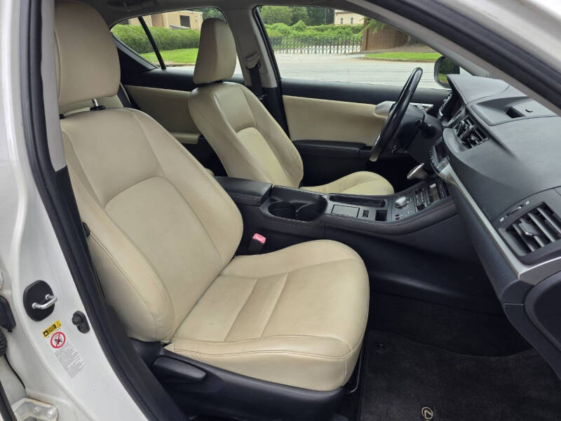 2012 Lexus CT 200h