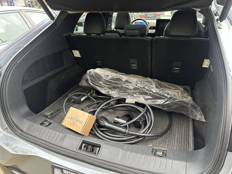 2022 Ford Mustang Mach-E Premium