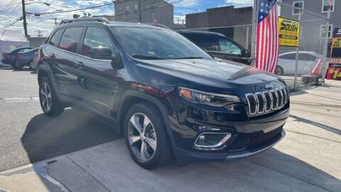 2019 Jeep Cherokee for sale at South Street Auto Sales in Newark NJ