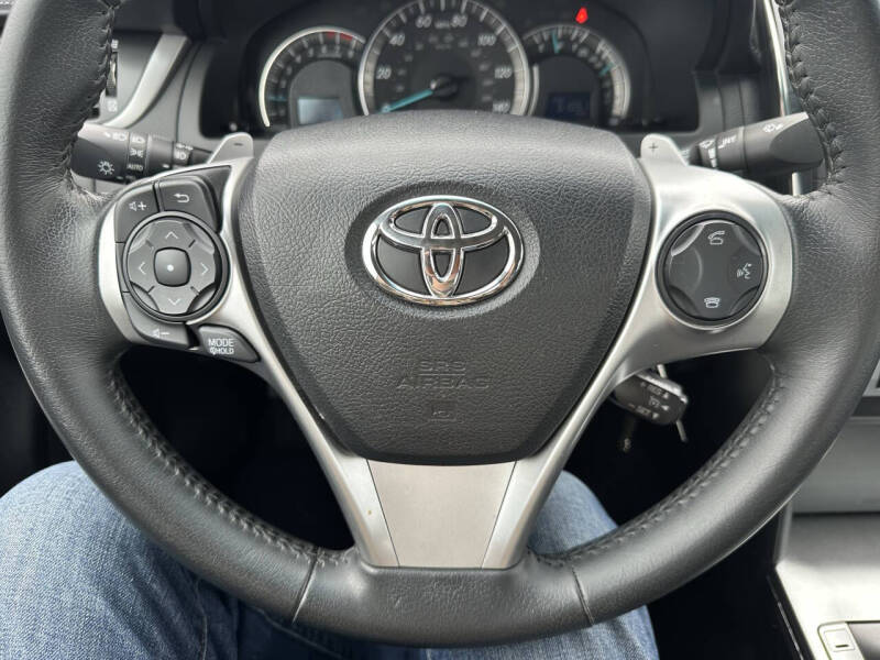 2014 Toyota Camry SE