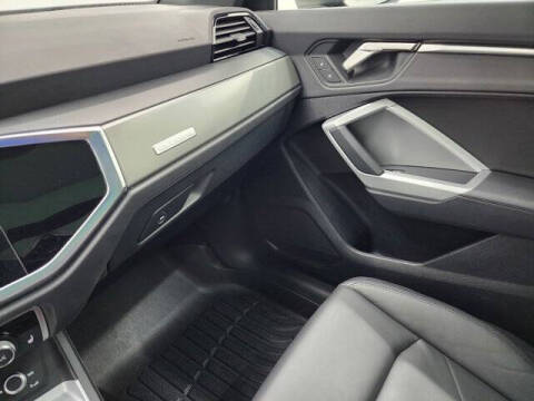 2024 Audi Q3 quattro S line Premium 45 TFSI