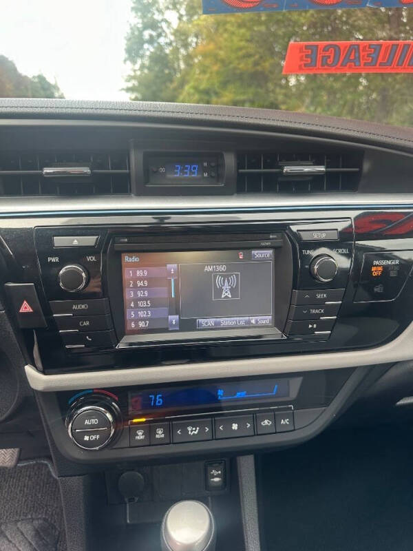 2015 Toyota Corolla LE