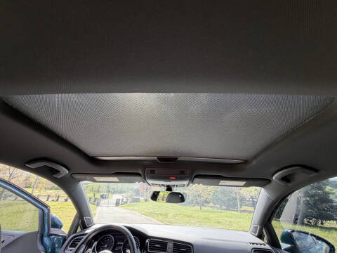 2019 Volkswagen Golf GTI S