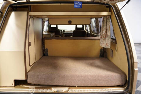 1982 Volkswagen Vanagon Camper