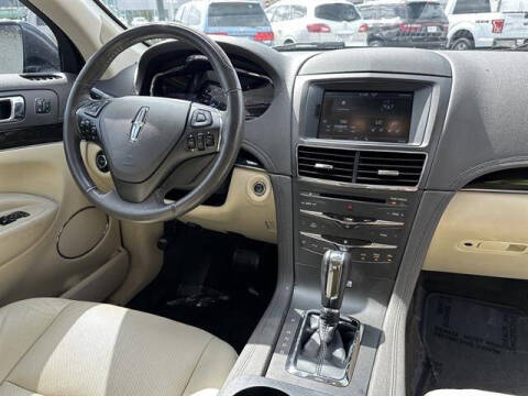 2013 Lincoln MKT