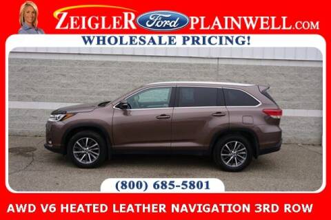 2019 Toyota Highlander for sale at Zeigler Ford of Plainwell- Jeff Bishop - Zeigler Ford of Lowell in Lowell MI
