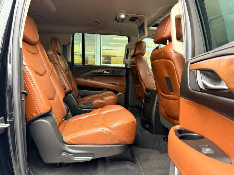 2018 Cadillac Escalade ESV Premium Luxury