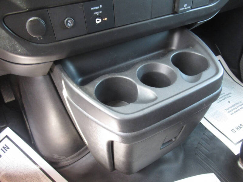2025 GMC Savana 2500