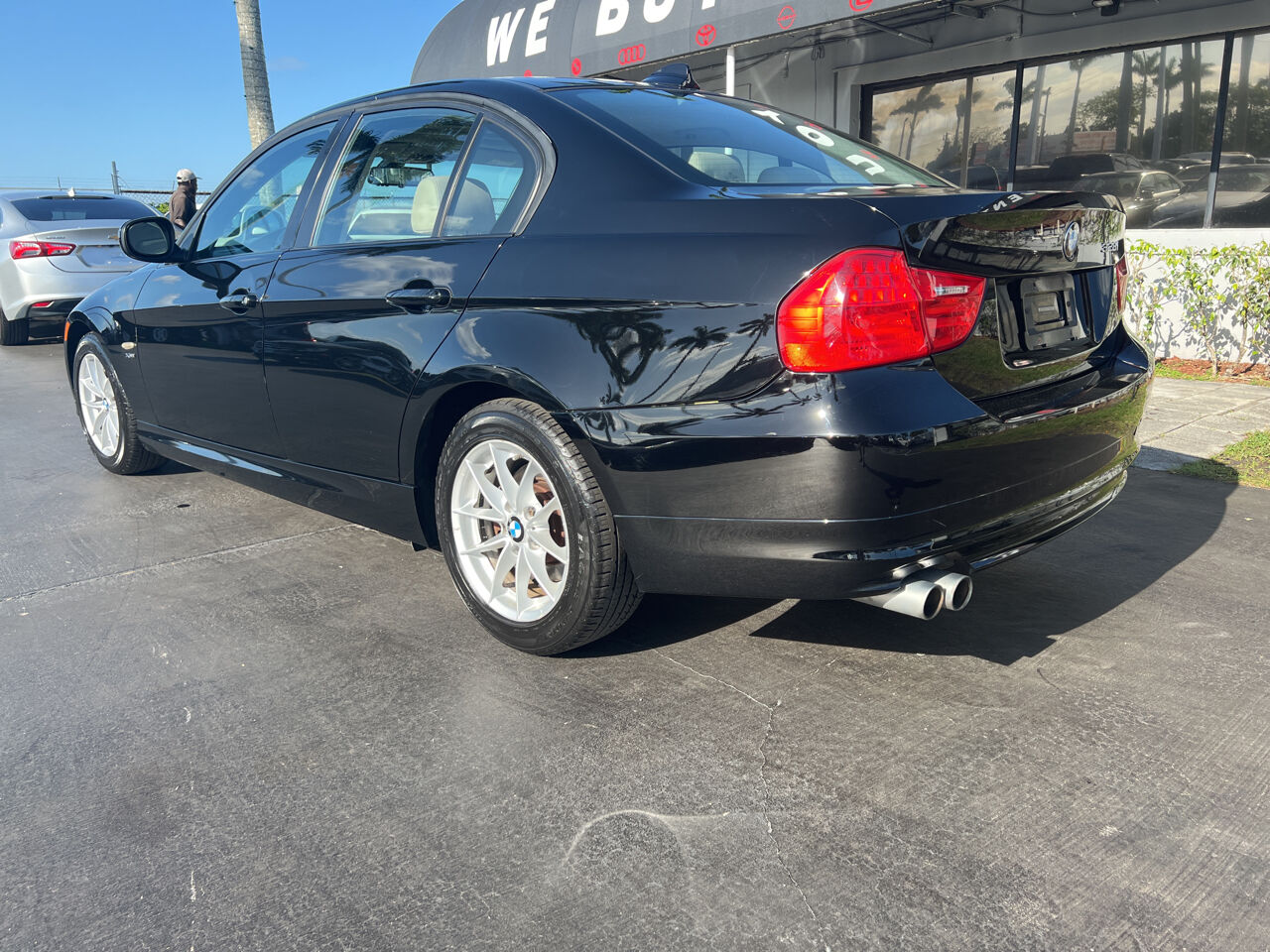 2010 BMW 3 Series  - $8,900