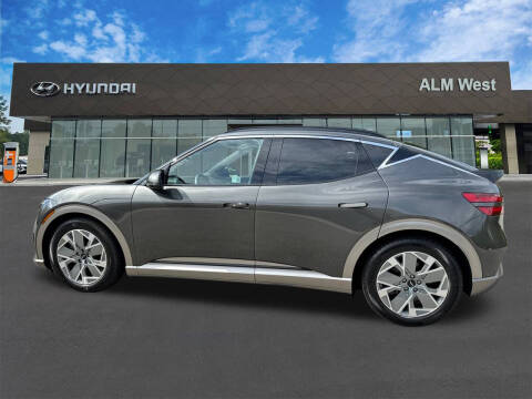 2025 Genesis GV60 Standard