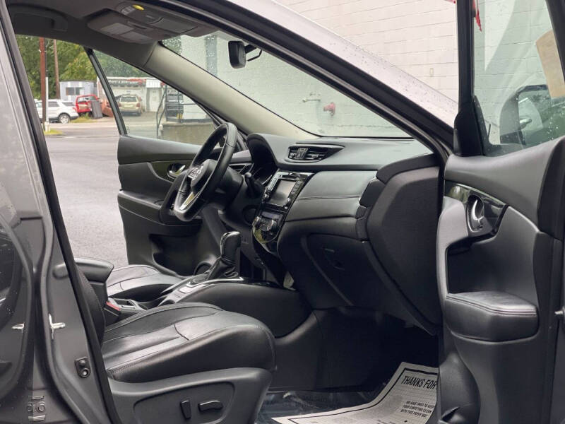 2020 Nissan Rogue SL