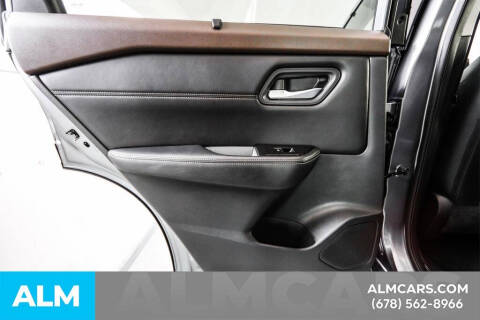 2022 Nissan Rogue SL