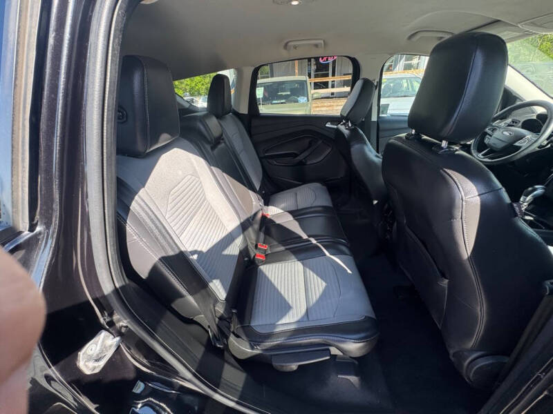 2019 Ford Escape SE