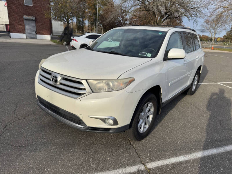 2011 Toyota Highlander SE