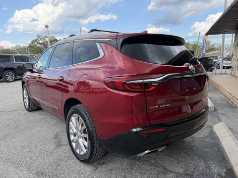 2020 Buick Enclave Essence