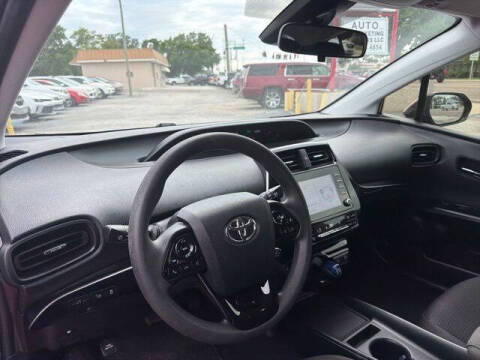 2020 Toyota Prius LE