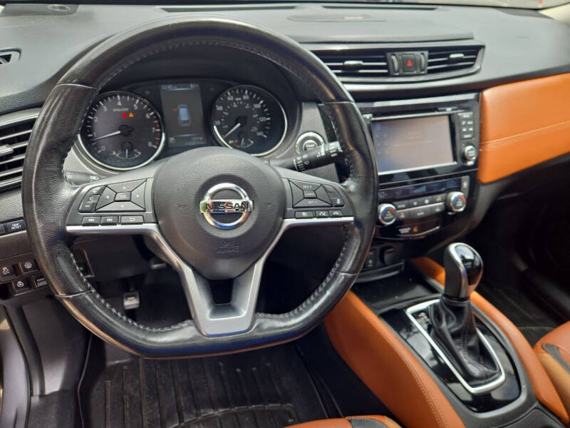 2017 Nissan Rogue SL