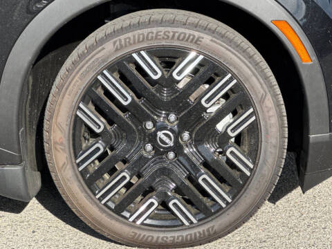 2026 Nissan LEAF Platinum+