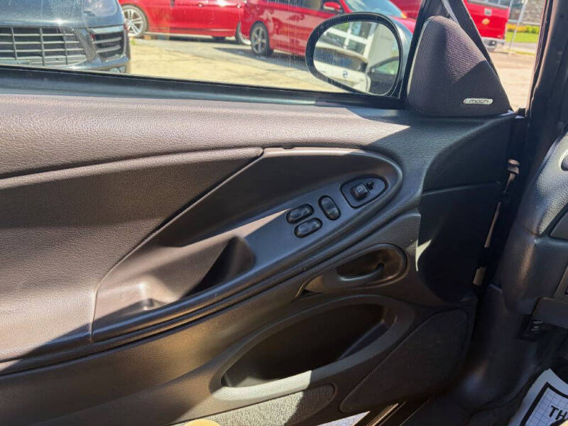 2003 Ford Mustang