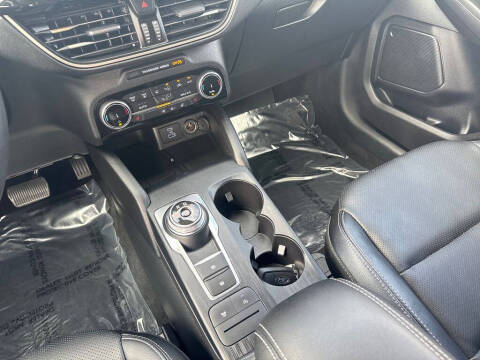 2022 Ford Escape SEL