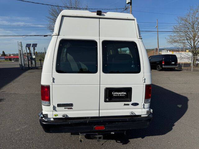 2013 Ford E-Series E-350 SD