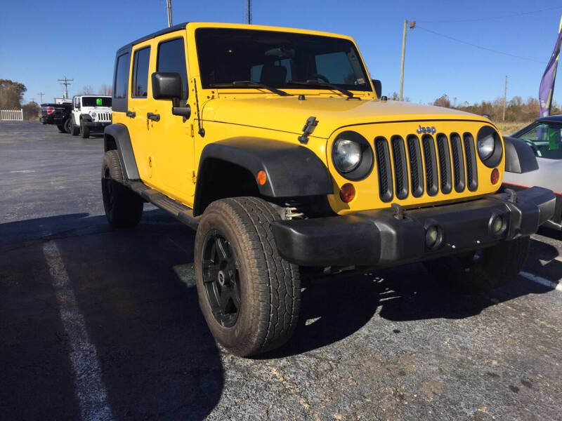 2009 Jeep Wrangler Unlimited X photo 2