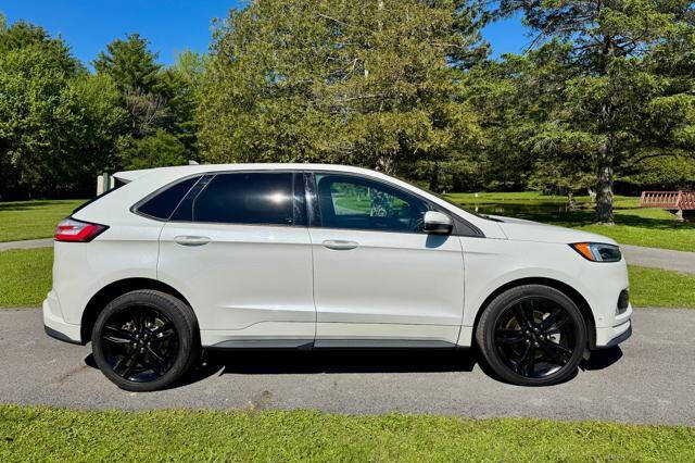 2021 Ford Edge ST