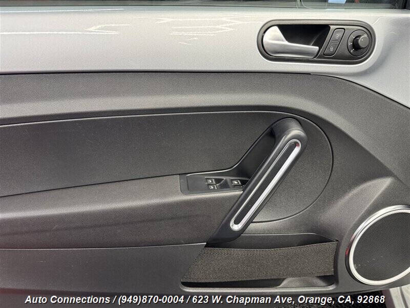 2013 Volkswagen Beetle Convertible