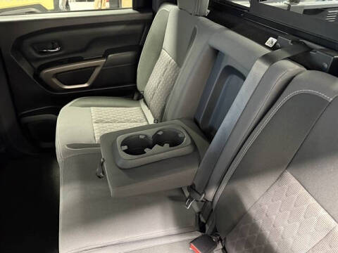 2024 Nissan Titan SV