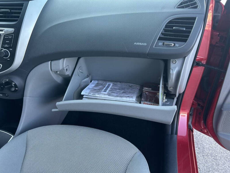 2014 Hyundai Accent GS