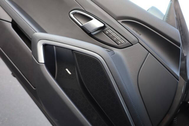 2017 Porsche 911 Carrera 4S