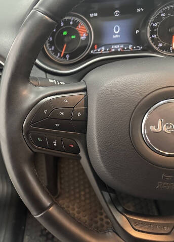 2019 Jeep Cherokee Trailhawk