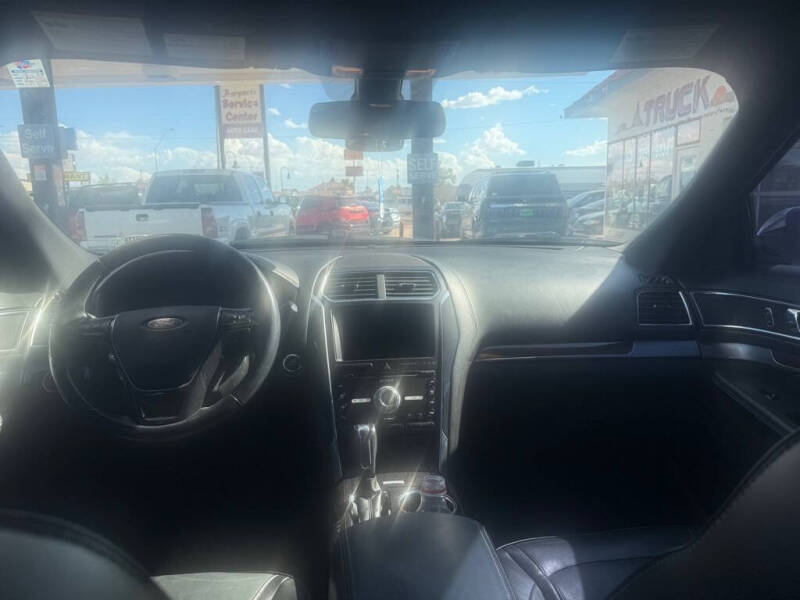 2017 Ford Explorer Platinum