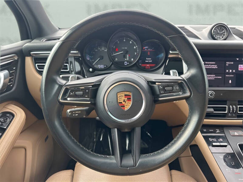 2022 Porsche Macan