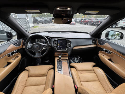 2018 Volvo XC90 T6 Inscription