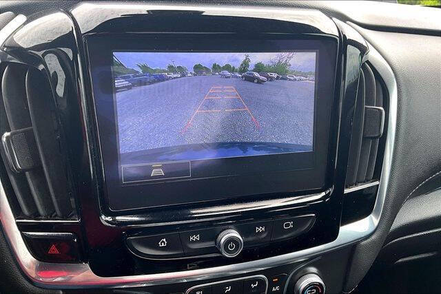 2022 Chevrolet Traverse LT Cloth