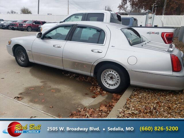 1999 Lincoln Town Car Cartier