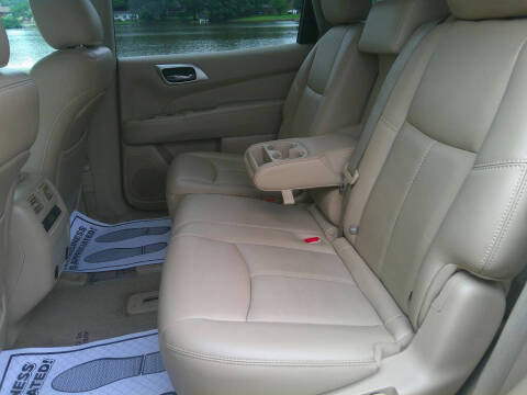 2014 Nissan Pathfinder SL