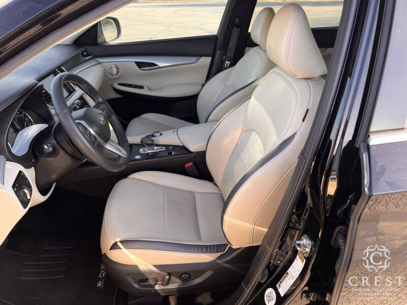 2022 Infiniti QX50 Essential