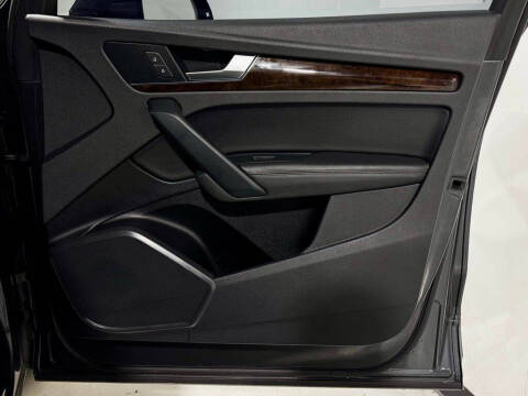 2020 Audi Q5 quattro Premium Plus 45 TFSI