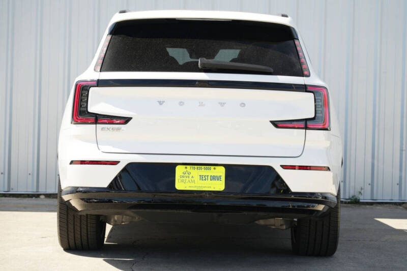 2025 Volvo EX90 Twin Performance Plus 7P