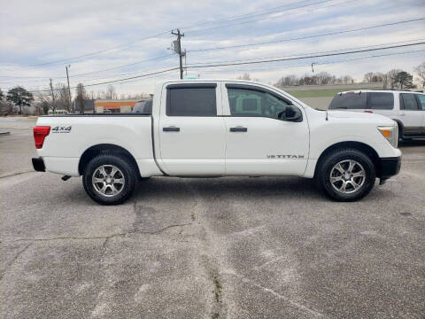 2017 Nissan Titan S